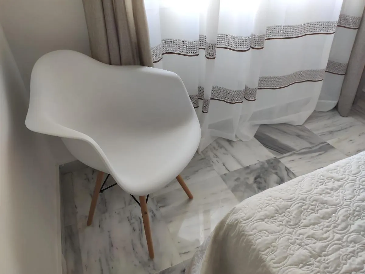 アパート Apartamentos Seneca Junto Al Centro マラガ